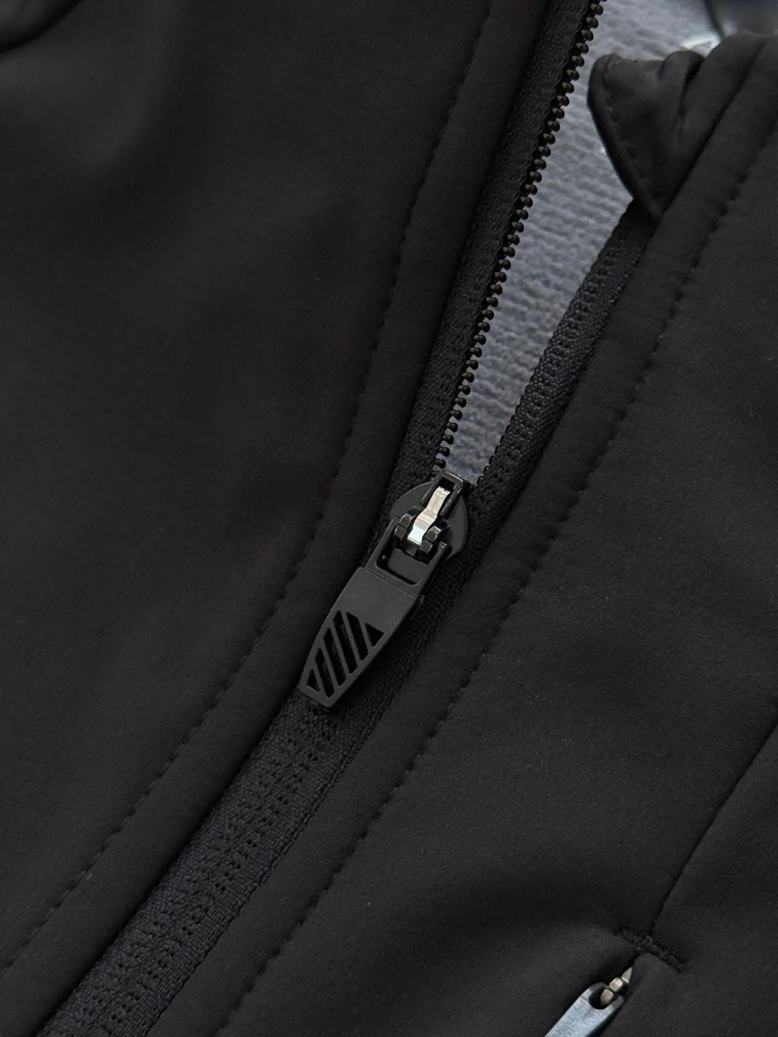 9972# ARC'TERYX NORVAN INSULATED VEST ！ GM ! Same Style 。 ， ， ！ ， ！ ， ！ ！ ！ ， ， ， Quality！ ， ！ New Arrival ， ， ， ， ， ， ！ ， ， ！ ！ ！ Series！ ， ， ！ ， Wear-Resistant Breathable， ， ， 。 ！ Versatile！Premium ！ ～ ：Black White Royal Blue Size：L-4xl
